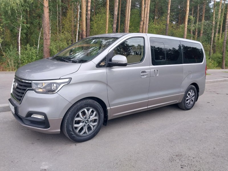 Hyundai H-1 (Grand Starex)